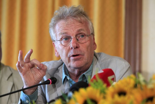 Διορθώστε τα λάθη σας προς την Ελλάδα, λέει στην Ευρώπη ο Κον-Μπεντίτ